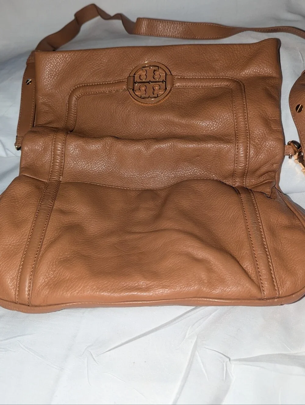 Tory Burch Amanda Fold Over Leather Crossbody Clutch Bag in Cognac Tan